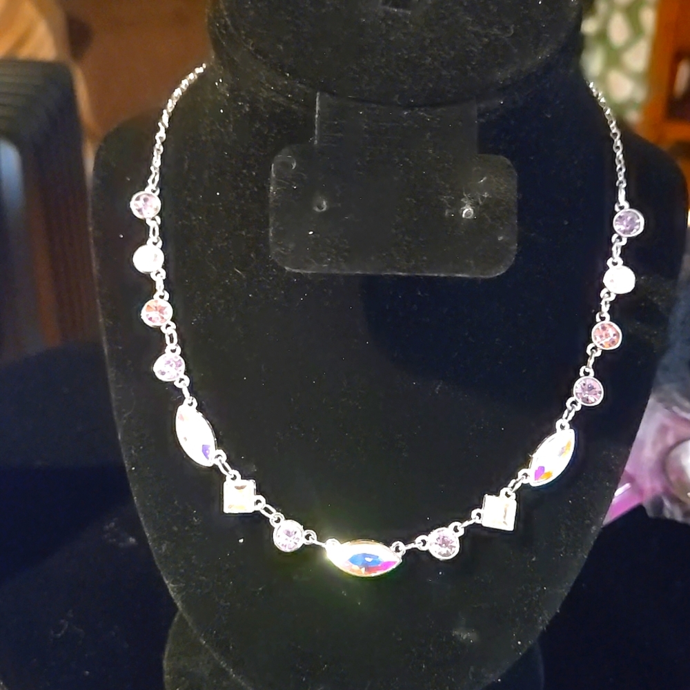 IRREDESENT AURORA BOREALIS STONES NECKLACE 16"-20"